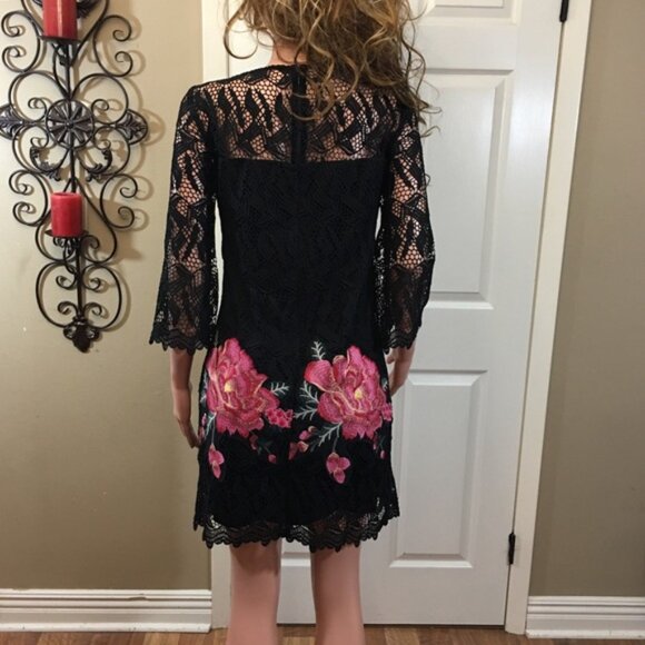 Tahari ASL Black Crochet Embroidered Floral Dress, Size 10 - Picture 7 of 7